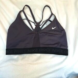 Nike Aeroadapt sports bra